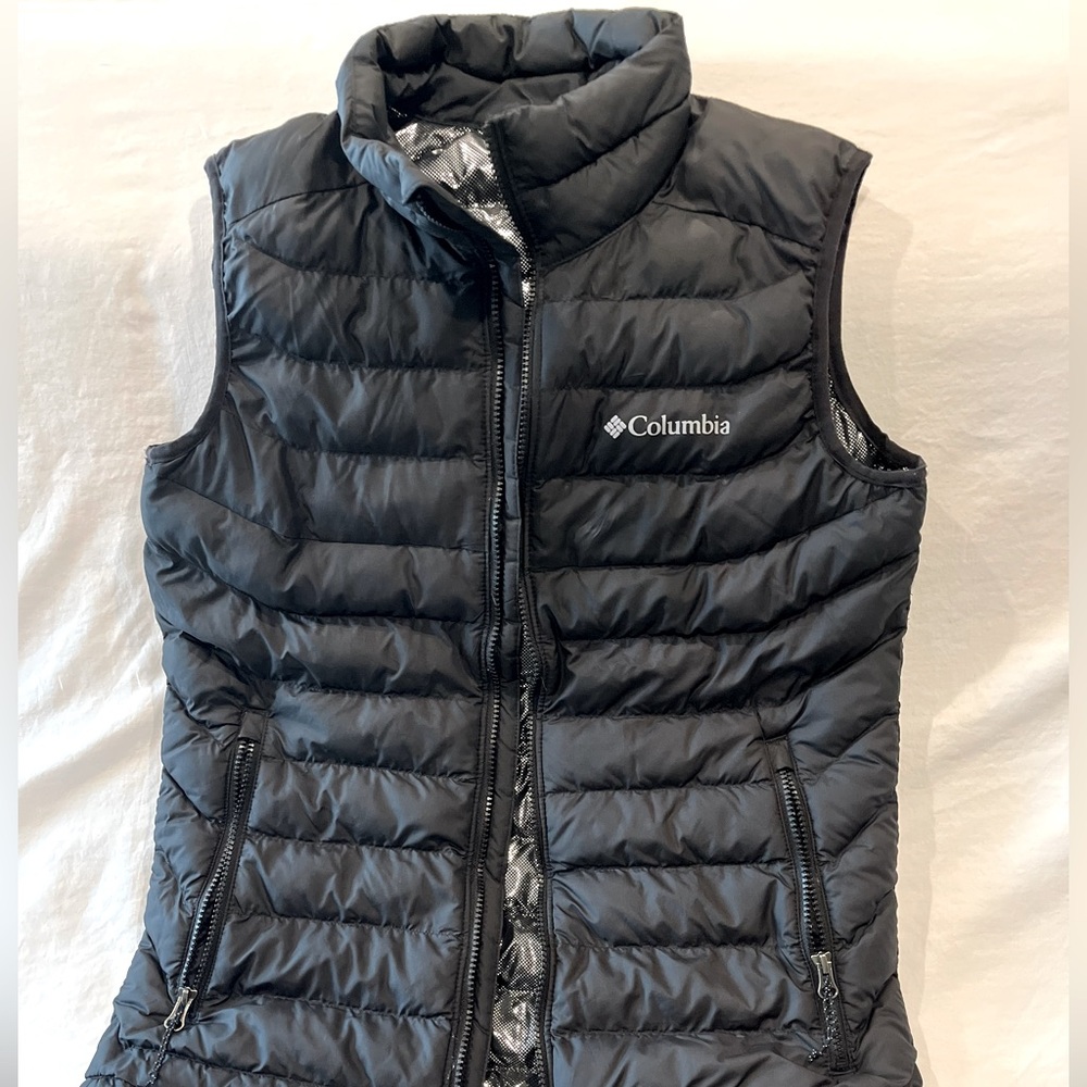 Men’s size small puffer vest